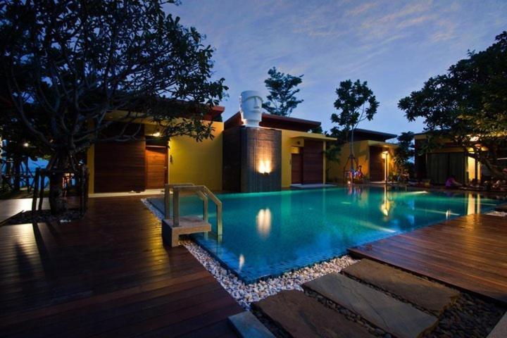 Capstone Resort Haad Chao Samran Extérieur photo